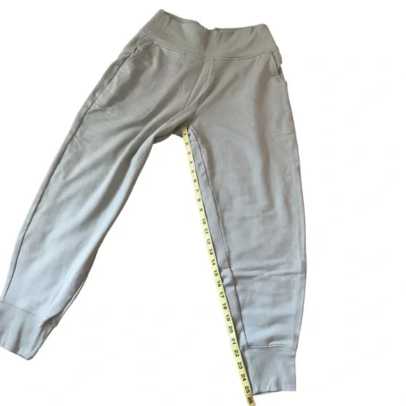 ATHLETA Coaster Luxe High Rise Jogger - M - Picture 4 of 11
